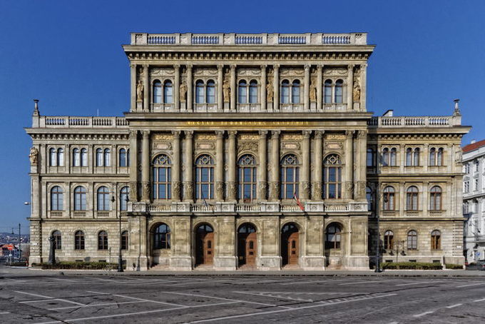Megtartották első szekcióüléseiket az MTA nem akadémikus közgyűlési képviselői
